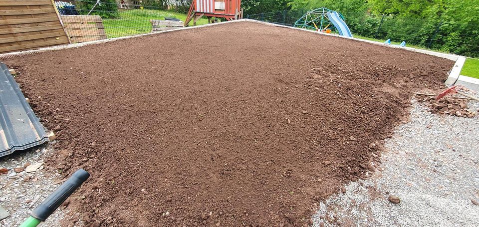 Arbeiten mit Bodenfräse Gartenfräse Garten Fräsarbeiten in Hardheim