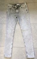 Jeans Hose grau Gr.170 Slim C&A Nordrhein-Westfalen - Mönchengladbach Vorschau