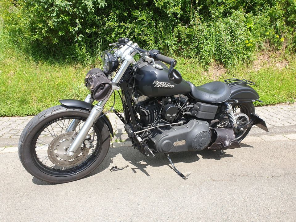 Harley Davidson Dyna Street Bob FXDB TÜV NEU in Selters