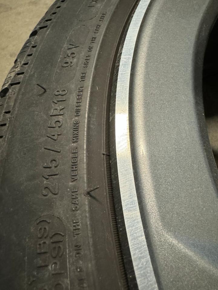 Mercedes A-Klasse AMG Kompletträder Winterreifen 215/45 R18 in Balingen