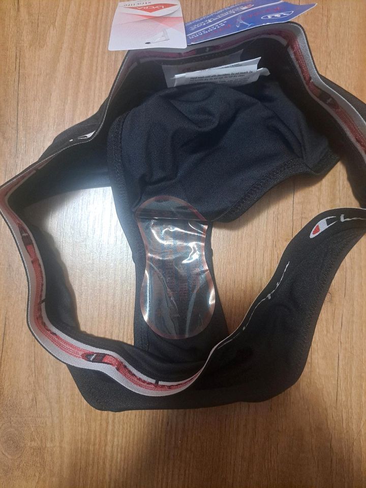 2x Bikini Hose Gr.36 von Champion in weiß und schwarz in Hamburg