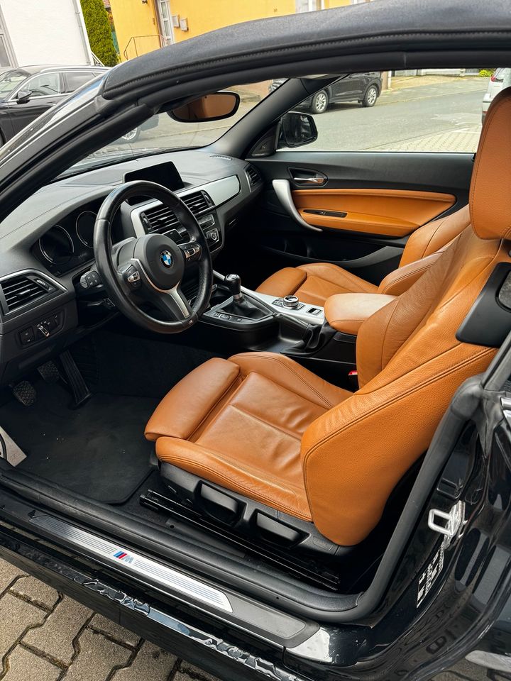 BMW 218i M Sport Paket HiFi PDC SHZ NAVI LED Garantie in Brühl