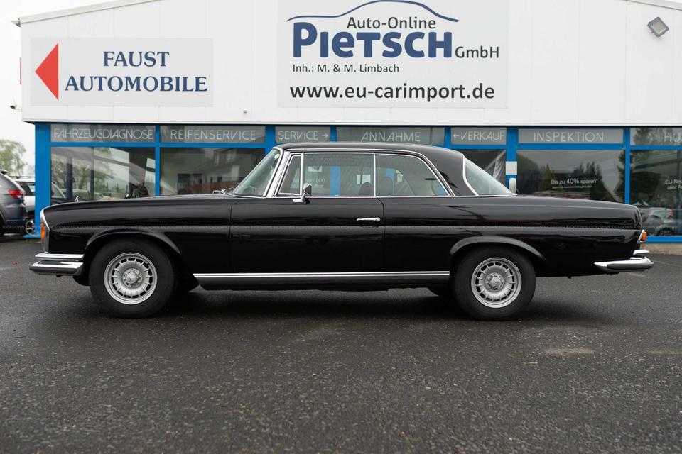 Mercedes-Benz W111 280 SE Coupé (1970), Flachkühler in Vettelschoß