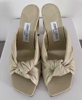Jimmy Choo Avenue Sandalen mit Twist-Detail in Sandbeige, Gr. 40 Hamburg-Nord - Hamburg Groß Borstel Vorschau