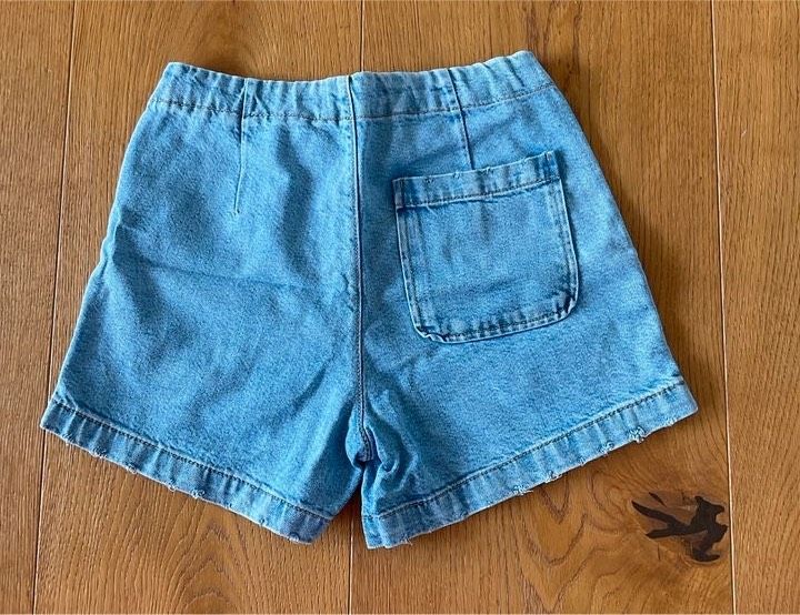 Zara Jeans Shorts 10 Jahre Gr.140 kurze Hose in Gaggenau