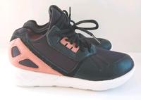 Laufschuhe Damenschuhe Adidas 37,5 Dithmarschen - Nordhastedt Vorschau