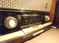Grundig Type 4088 Röhrenradio, Konzertgerät von 1957, sehr gut. Niedersachsen - Vollersode Vorschau