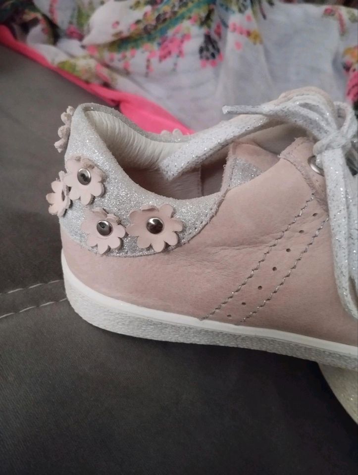#Däumling#  Gr. 31 Schuhe  für Mädchen, Halbschuhe in Aerzen