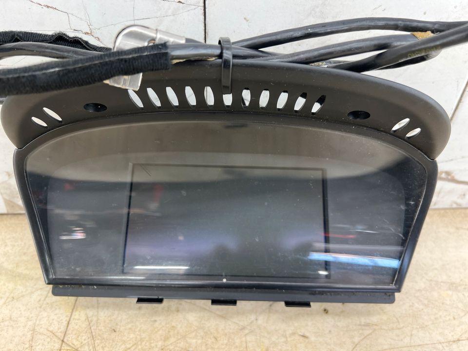 Display Bildschirm Navi BMW E60 A2C53082636 in Remscheid