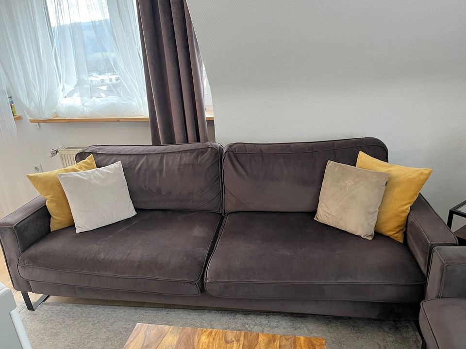Sofa / Couch 3+2 Sitzer in Gelnhausen
