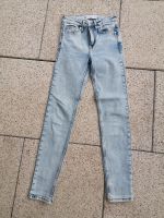 Skinny-Jeans Sculpt von Mango Gr 32 Nordrhein-Westfalen - Salzkotten Vorschau