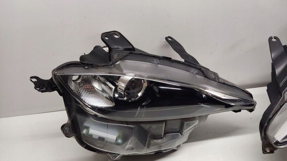 MAZDA MX-5 MX5 VOLL LED SCHEINWERFER LINKS RECHTS NA1K-51040 /030 in Neu-Isenburg