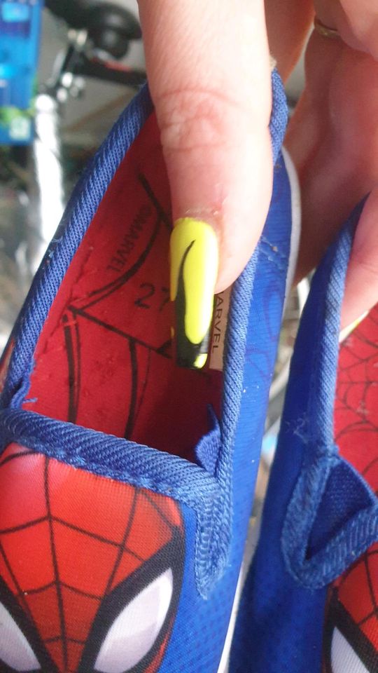 Spiderman Schuhe in Bad König
