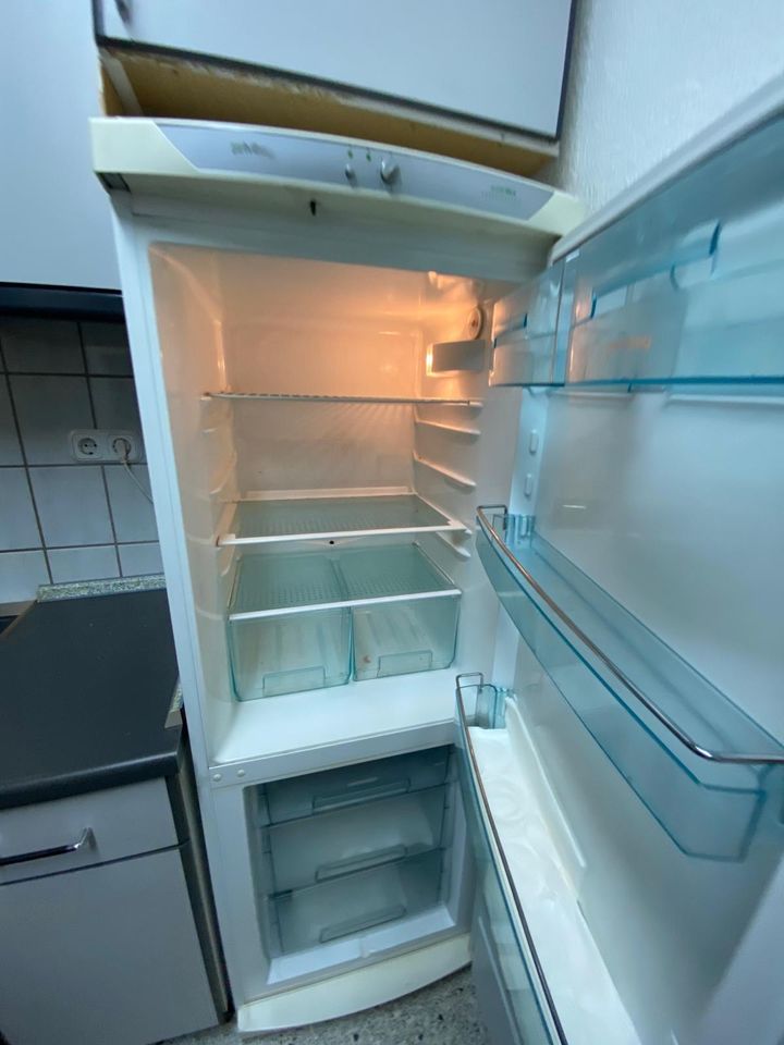 Kühl-Gefrier-Kombination Privileg Kühlschrank Gefrierschrank in Essen