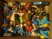 Karton voll Skylanders Figuren mit Fehler zum Basteln und Spielen Hessen - Borken Vorschau