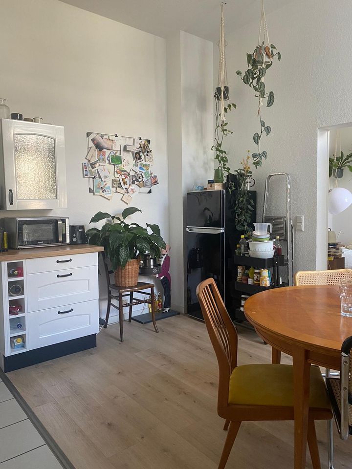 TAUSCHWOHNUNG (3,5 Zimmer gegen 4-5 Zimmer) Zülpicher Straße :) in Köln