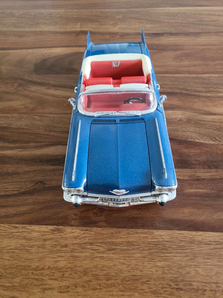 Modellauto 1:18 Cadillac Eldorado in Glückstadt