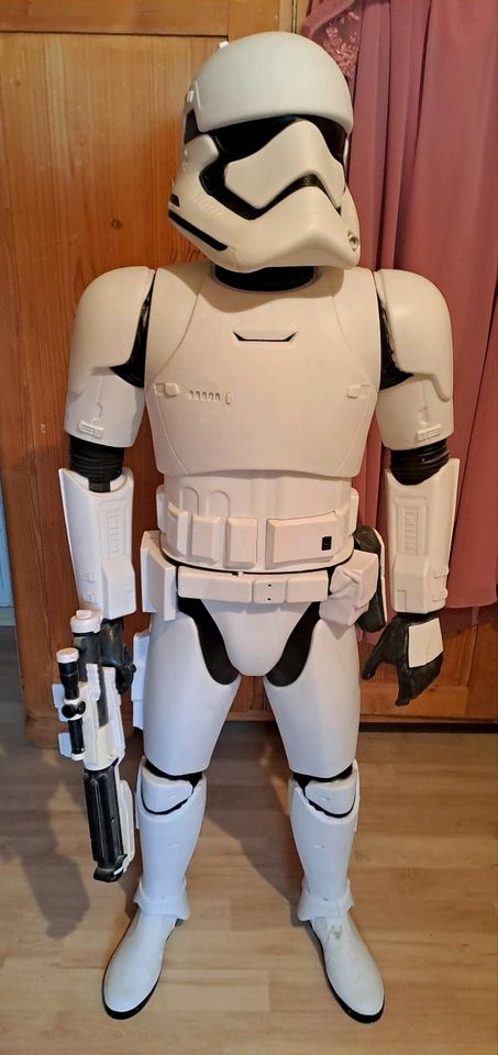 Star Wars Storm Trooper 120 cm mit Sprachfunktion in Trogen