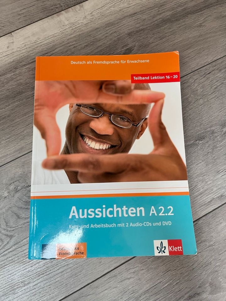 Klett Aussichten a2. 2 Kurs und Arbeitsbuch mit zwei Audio CDs in Maintal