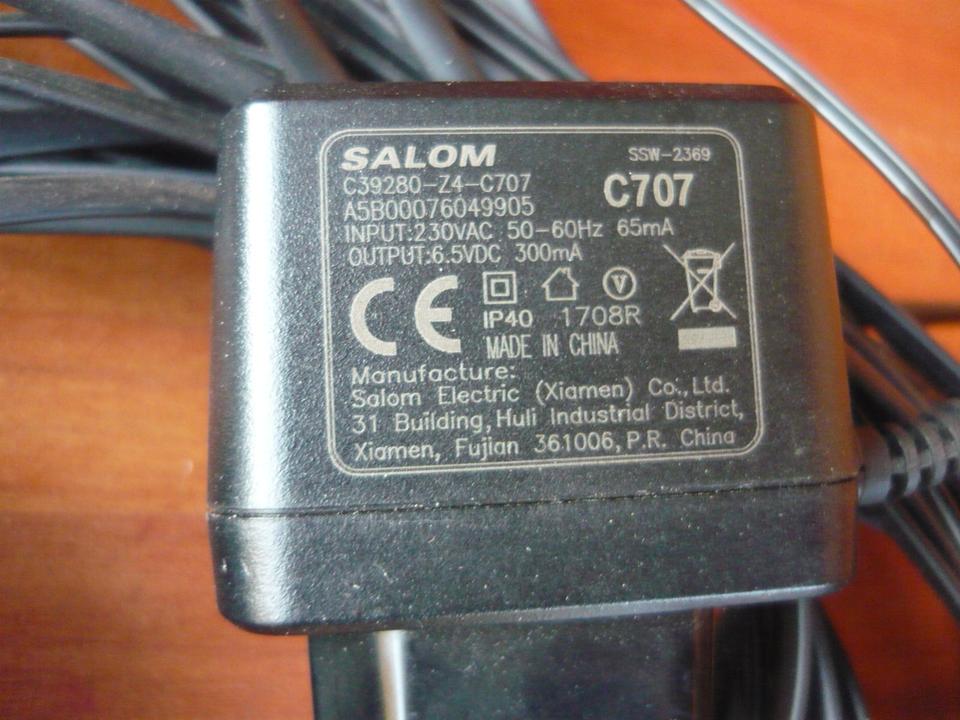 Gigaset Ladeschale E310A . Mit Telefonkabel ca. 15 Meter lang. in Waldstetten