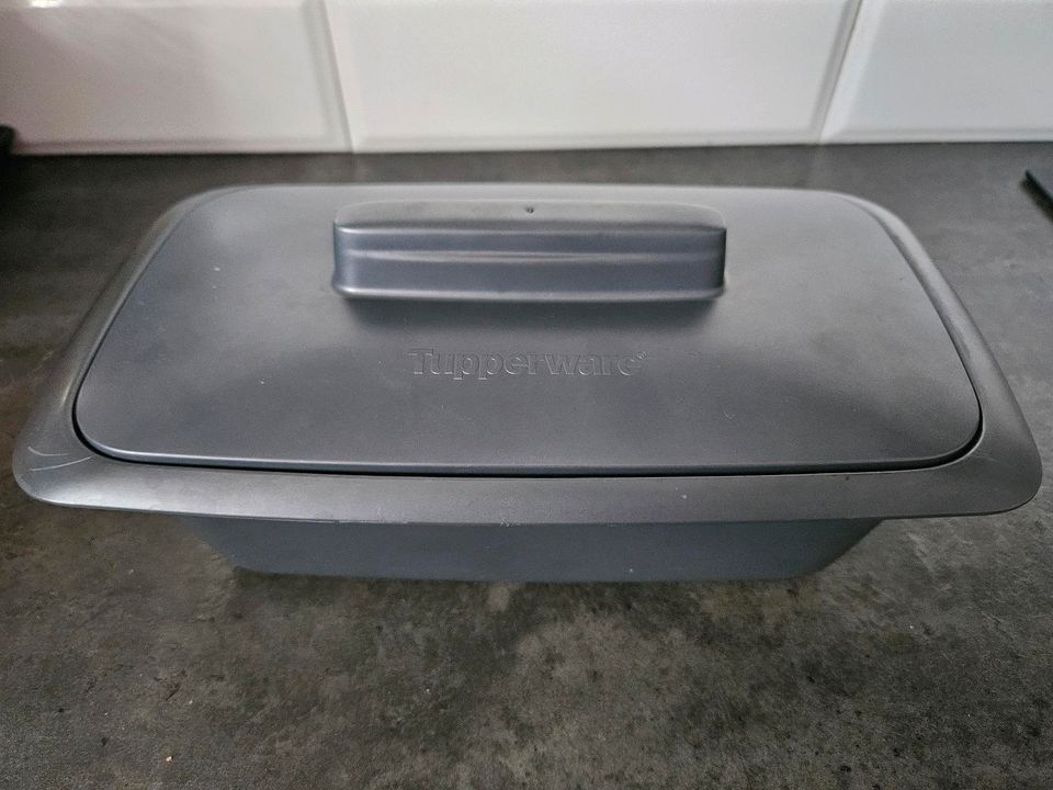 Tupperware UltraPro 1,8l Kastenform in Nordholz