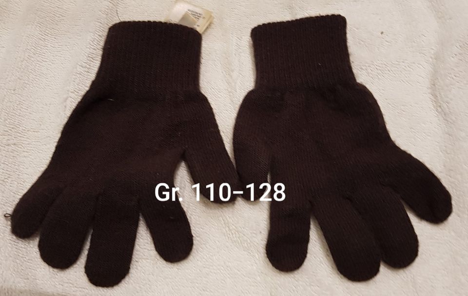 Mützen Handschuhe Schal in Dauchingen