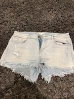 Hotpants, kurze Jeanshosen, verschiedene Größen und Farben Bayern - Mainburg Vorschau