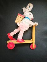 DDR Osterhase auf Holz Roller Ostalgie Vintage Retro Bayern - Aschaffenburg Vorschau