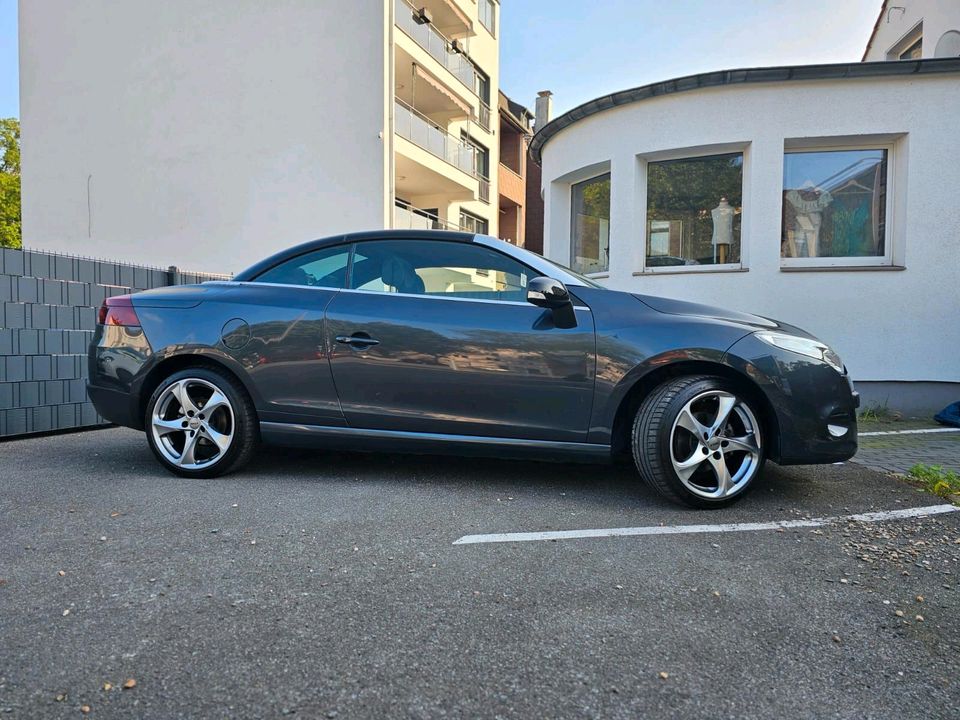 Renault Megane III 1.6 Cabriolet in Duisburg