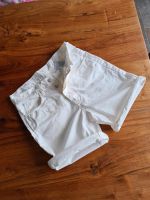 Carhartt Shorts cremeweiß, Gr. 28 Nordrhein-Westfalen - Hiddenhausen Vorschau