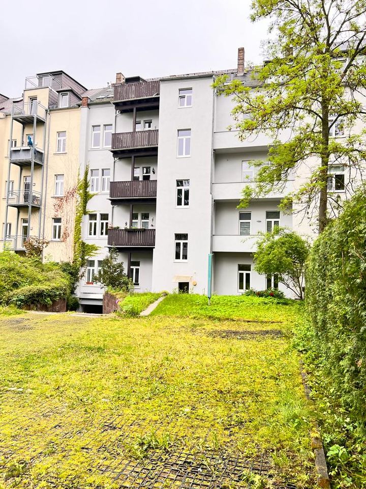 +++EINBAUKÜCHE & BALKON! Entdecken Sie die helle 2,5-RAUMWOHNUNG+++ in Chemnitz