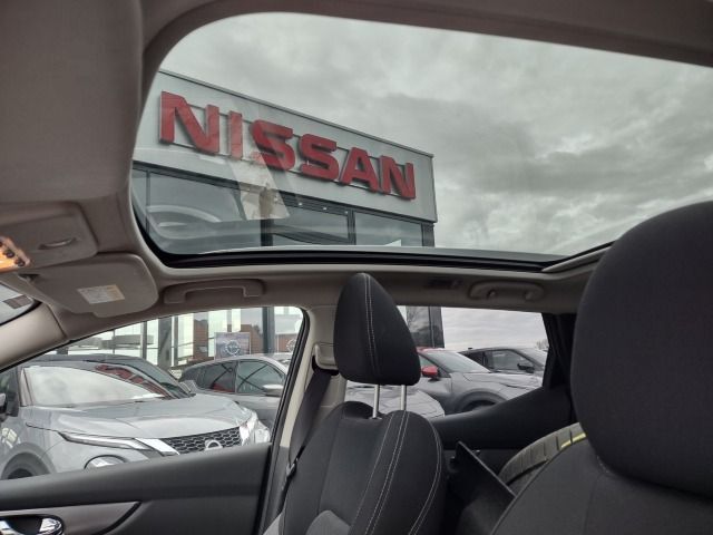 Nissan Qashqai N-Connecta 1.7dCi NAVI / Kamera / Glasda in Treuchtlingen