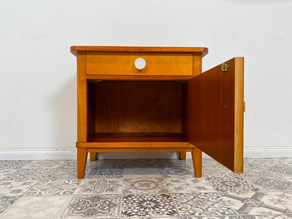 WMK 1/2 außergewöhnliches und praktisches Mid-Century Nachtschränkchen mit ultraschicken Griffen - Schrank Nachtschrank Nachttisch Nachttischchen 50er Vintage - Lieferung möglich in Berlin