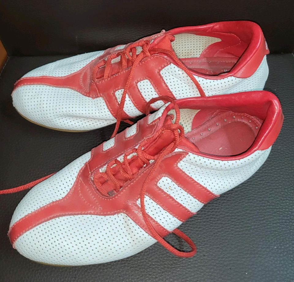 Adidas Retro Sneaker Turnschuhe rot weiss 36 37 in Bayern - Wieseth | eBay  Kleinanzeigen ist jetzt Kleinanzeigen