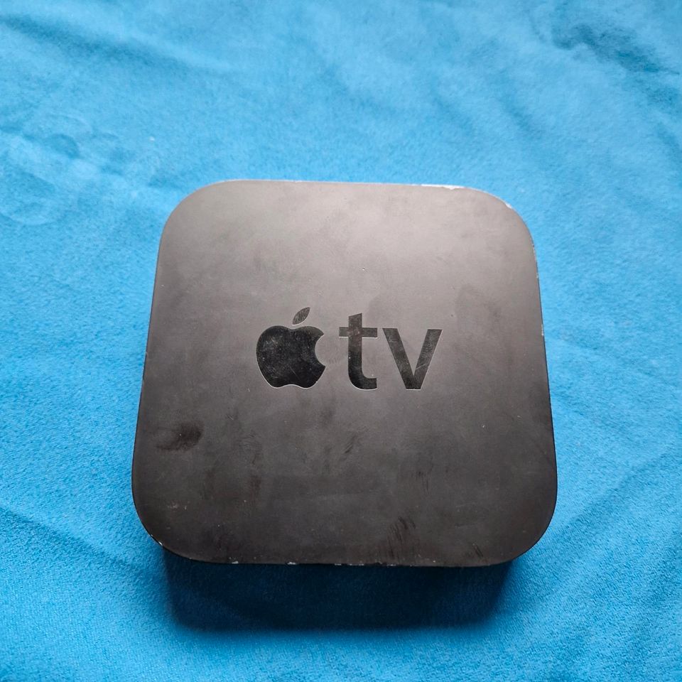Apple TV 3. Gen mit Fernbedienung Airplay fähig in Badenheim