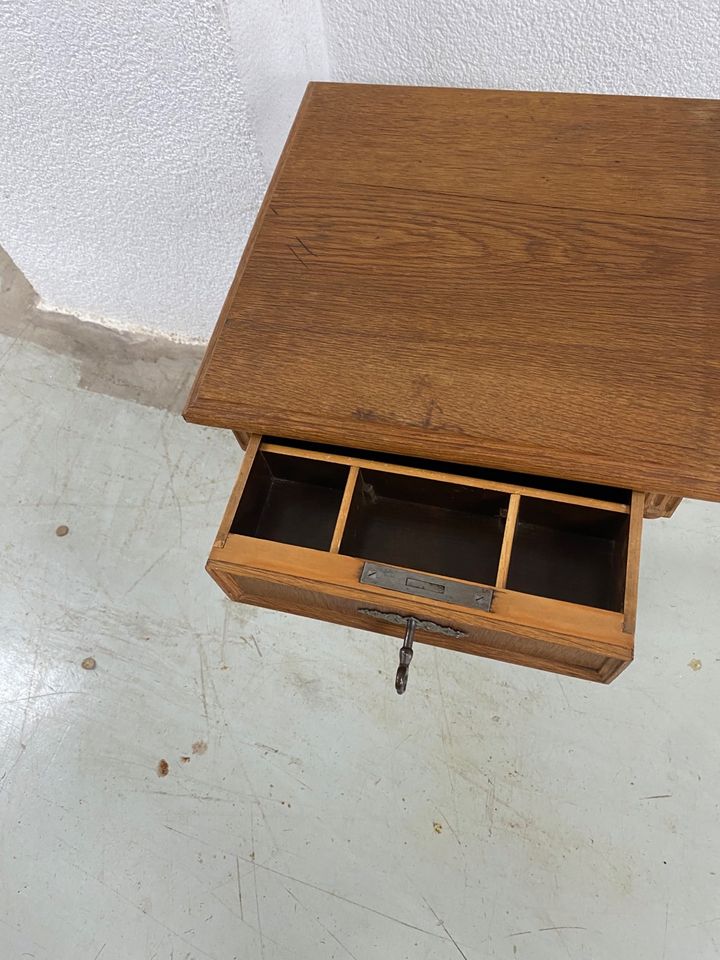Antik Beistelltisch kleiner alter Tisch Flurtisch Telefontisch in Völklingen