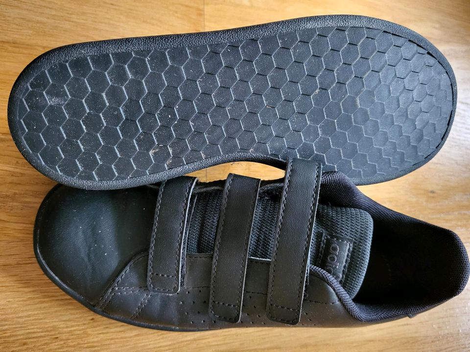 Adidas Schuhe Gr. 35 nur zur Kommunion getragen in Schongau