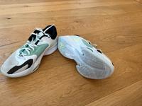 Turnschuhe Halle, US 6.5 Bayern - Bichl Vorschau