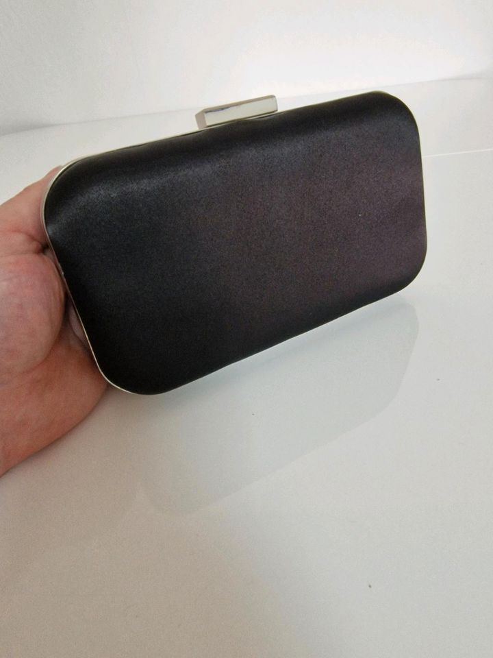 Clutch (abendtasche) in Greven