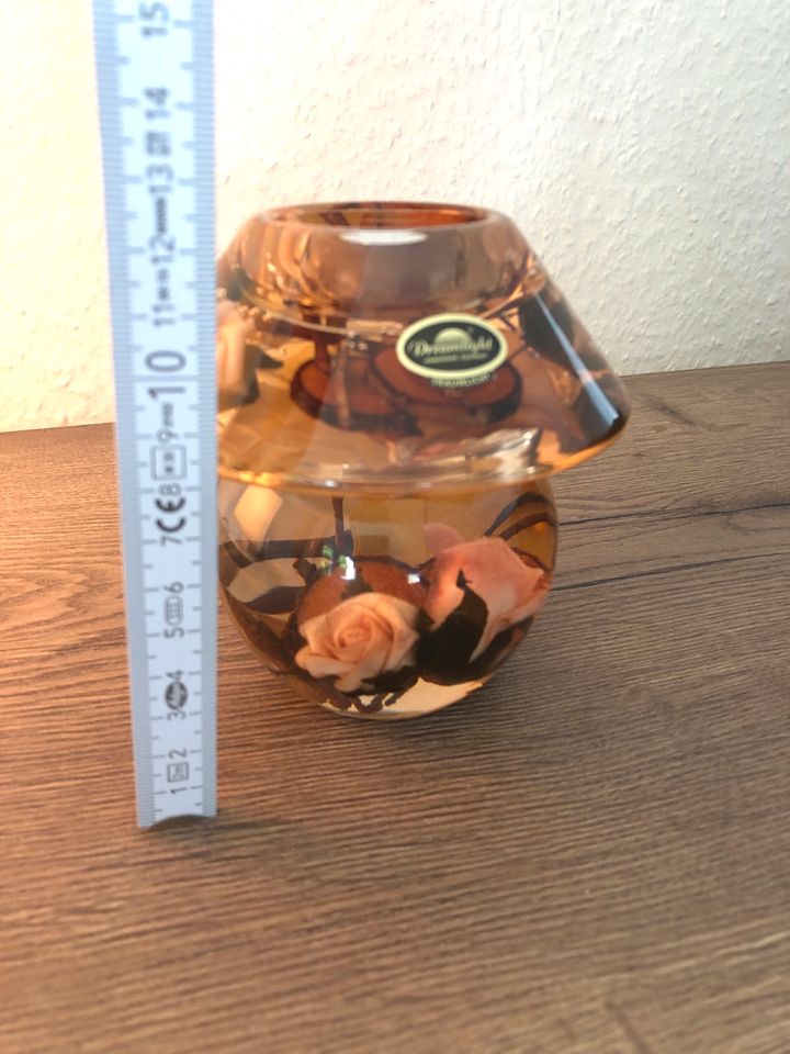 Teelicht Halter mit eingelassen Rosen ❤️aus Glas, top Zustand in Norderstedt