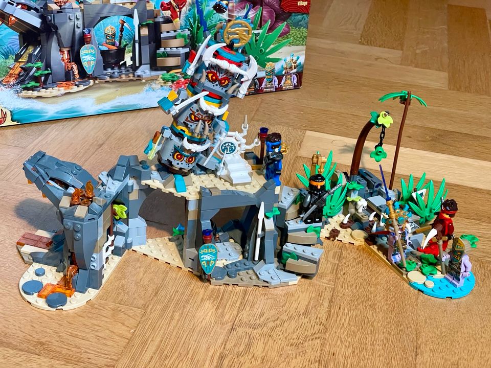 LEGO® Ninjago 71747 The Keepers´ Village; vollständig in OVP in Heidelberg