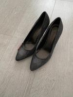 NEU - Marco Tozzi Pumps - Glitzer - Silber/schwarz - Gr. 39 Niedersachsen - Hameln Vorschau