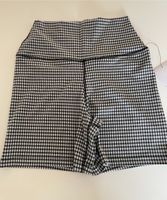 Nike Yoga Short Hose Hotpants Gr. M schwarz neu Nordrhein-Westfalen - Pulheim Vorschau