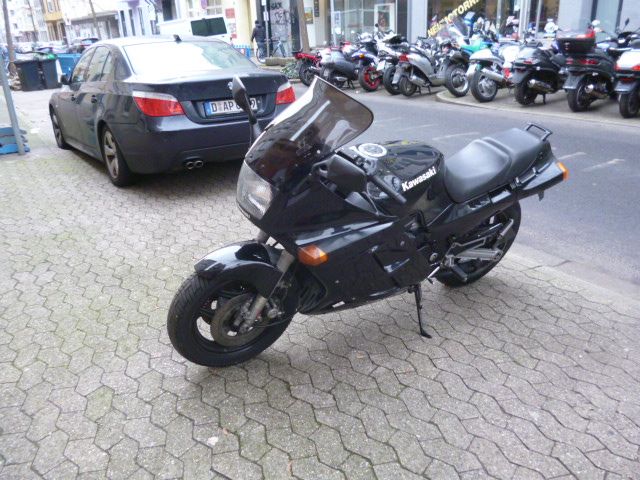 Kawasaki GPZ 1000 RX in Düsseldorf