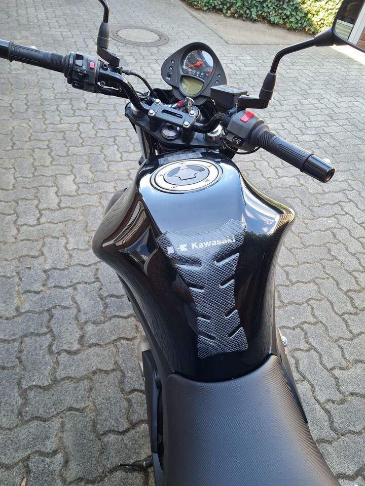 Kawasaki ER6N Motorrad in Neumünster