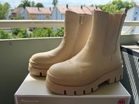 Stiefel in Beige Bayern - Schwaig Vorschau
