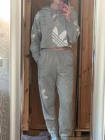Adidas Jogging Anzug / Jogginghose und Hoodie etwas cropped Hamburg-Mitte - Hamburg Hammerbrook Vorschau