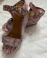 NEU Sandalen / Absatzschuhe / Keilabsatz Gr. 39 von Esprit Rheinland-Pfalz - Mendig Vorschau