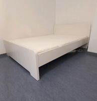 IKEA - Bett - weiß - mit Matratze und Lattenrost - 1,40×2,00m Bayern - Germering Vorschau