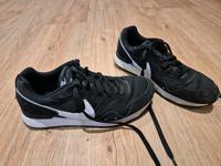 Nike Schuhe Gr.41 Hessen - Eichenzell Vorschau